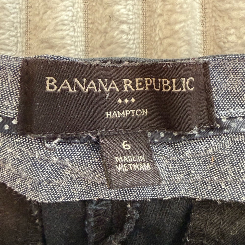 Banana Republic Women’s Black Chinos - Picture 4 of 5